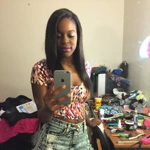 Meet your Posher, Kendra